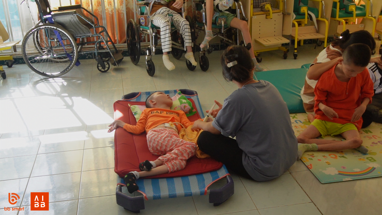 The children at Thien Phuoc facility are enthusiastically cared for by the ladies