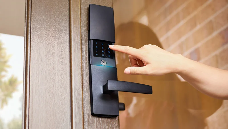 Khóa cửa điện tử: Tương lai của an ninh gia đình 13 electronic door lock
