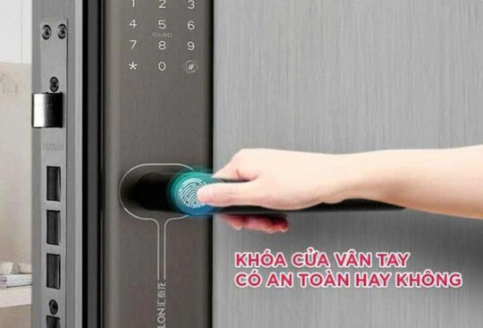 khoa cua van tay co an toan hay khong